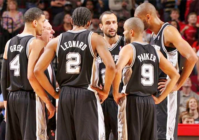 水晶宫新星沃顿引豪门关注，经纪人透露其职业规划（水晶宫天才沃顿获豪门青睐，经纪人披露未来计划）