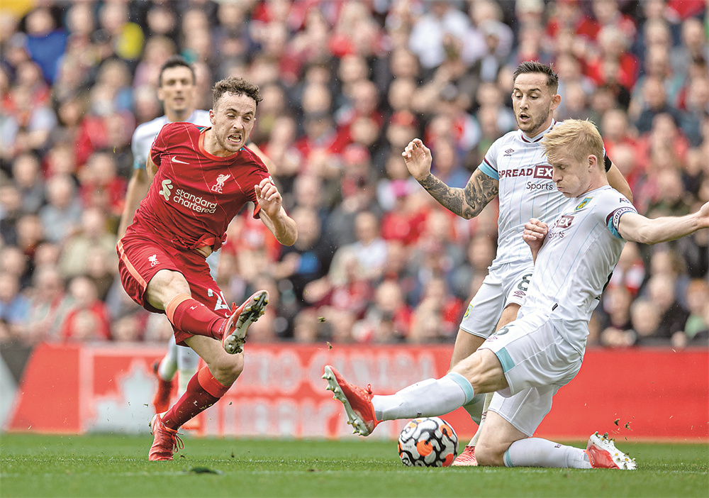 科莫vs萨索洛：尼科-帕斯、阿尔韦托-莫雷诺首发，马蒂奇、贝拉尔迪出战（科莫对阵萨索洛：尼科-帕斯与阿尔韦托-莫雷诺先发，马蒂奇、贝拉尔迪出战）