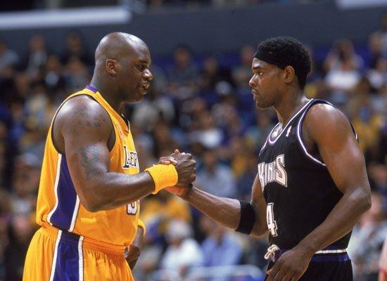 唐斯攻防两端表现抢眼，却因犯规备受争议（唐斯攻守俱佳，但犯规问题引发争议）