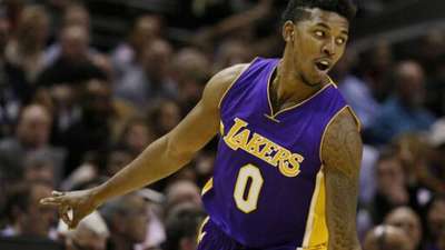 还是不错的！探花庞峥麟11中4&三分4中2拿到14分3板4助（探花庞峥麟表现不俗：14分3板4助，投篮11中4、三分4中2）