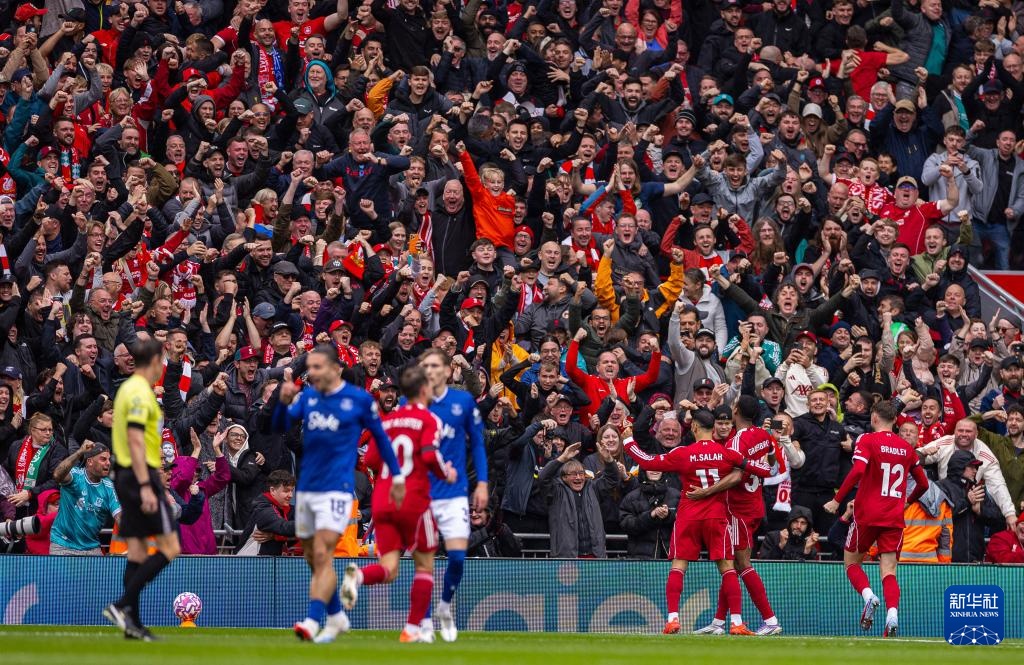 拜仁慕尼黑客场大胜勒沃库森（拜仁慕尼黑客场横扫勒沃库森）