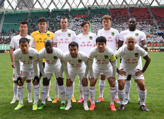 西甲球员身价变更：亚马尔、姆巴佩2亿欧并列第一，7人身价上亿（西甲球员身价更新：姆巴佩与亚马尔以2亿欧并列榜首，7人身价破亿）