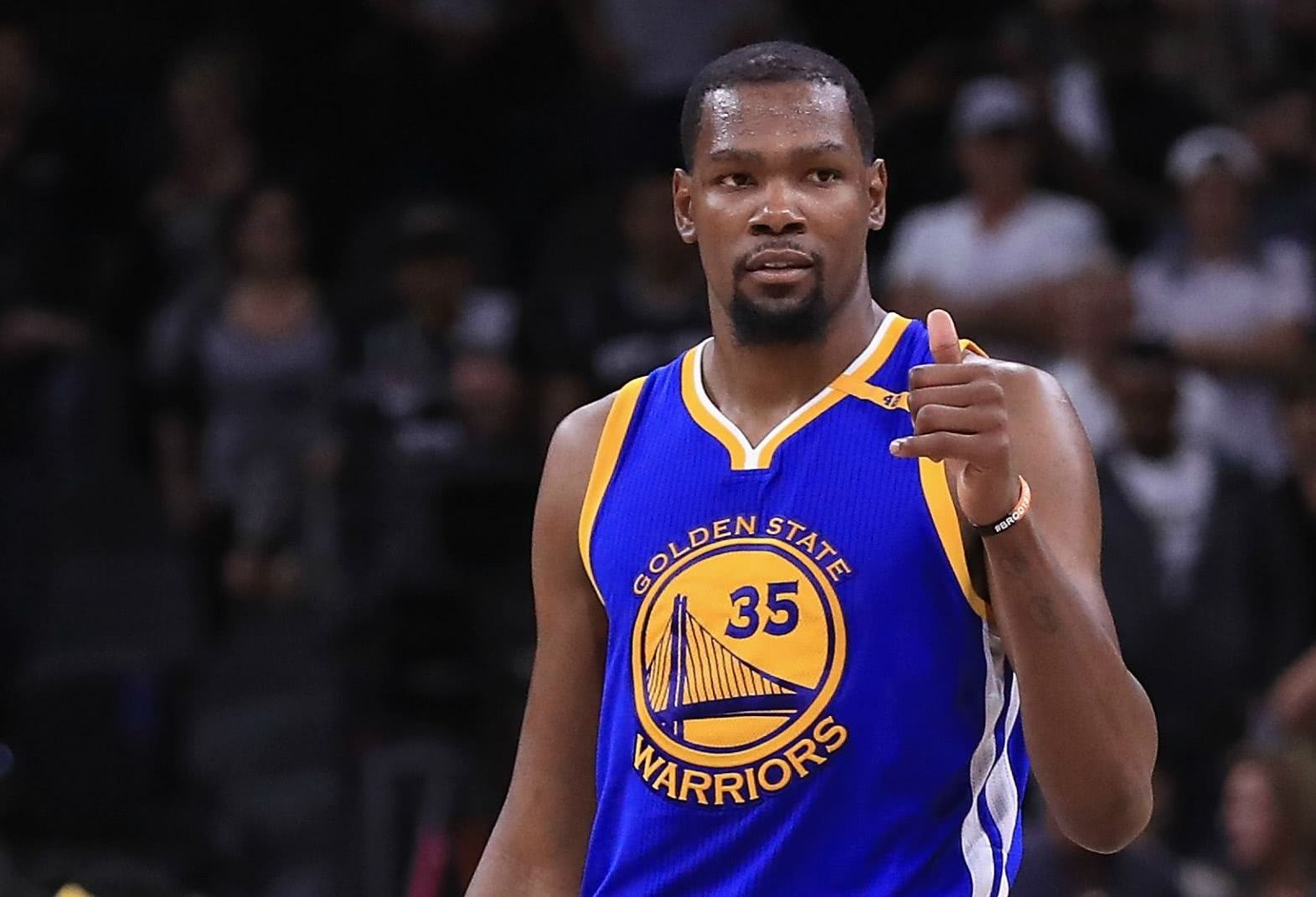 洛杉矶主帅：穆勒让温哥华队变更好，他是一名“现代10号”（洛杉矶主帅：穆勒令温哥华队更强，他是一位现代型10号位）