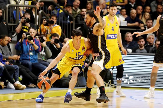 斗士，二度战胜癌症的拉斯帕尔马斯队长基里安获体育精神奖（拉斯帕尔马斯队长基里安两度战胜癌症获体育精神奖）