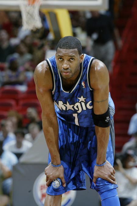 梅西：踢球不会在意纪录；希望能够参加2026世界杯（梅西：踢球不看重纪录，盼出战2026年世界杯）